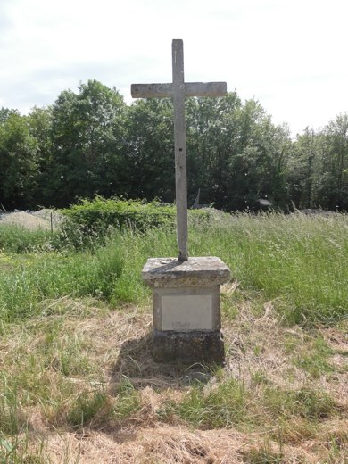 Pont-Arcy (Aisne) Croix de chemin